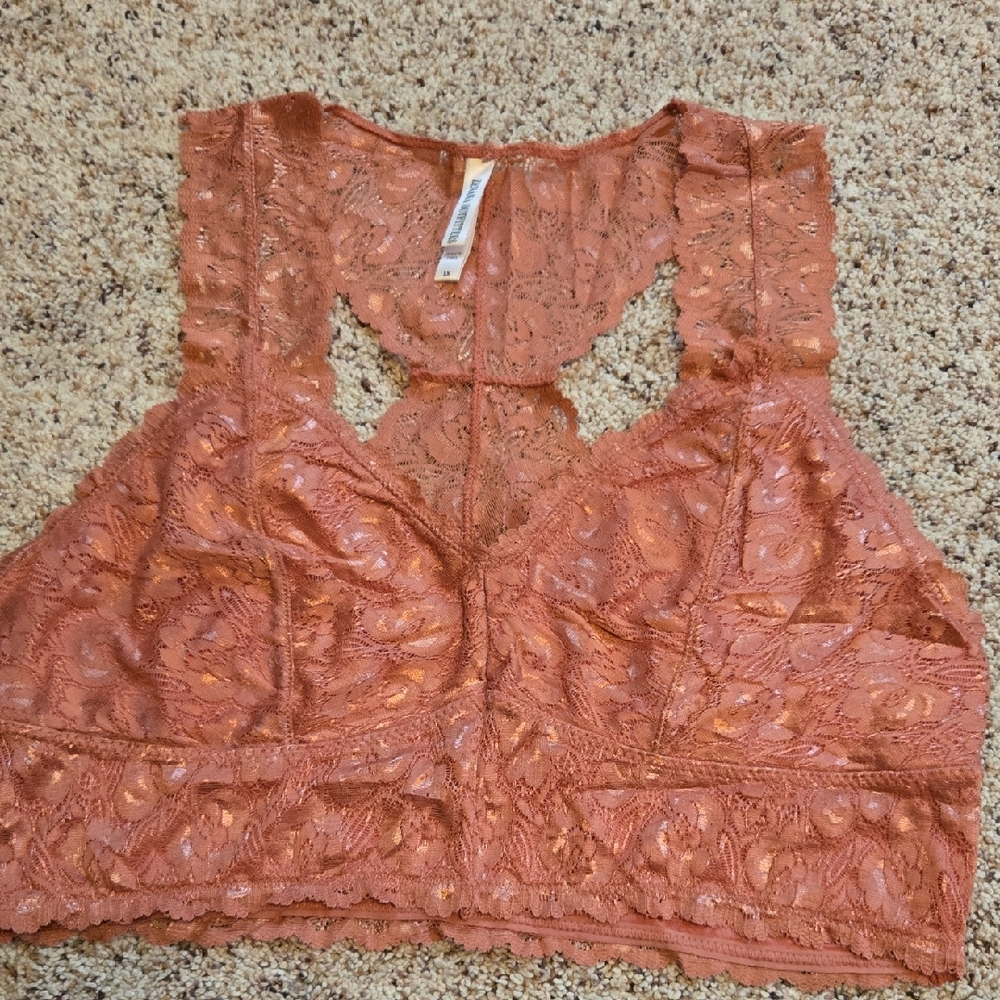 Zenana Outfitters Lace Bralette Size 1X New Peach Rose